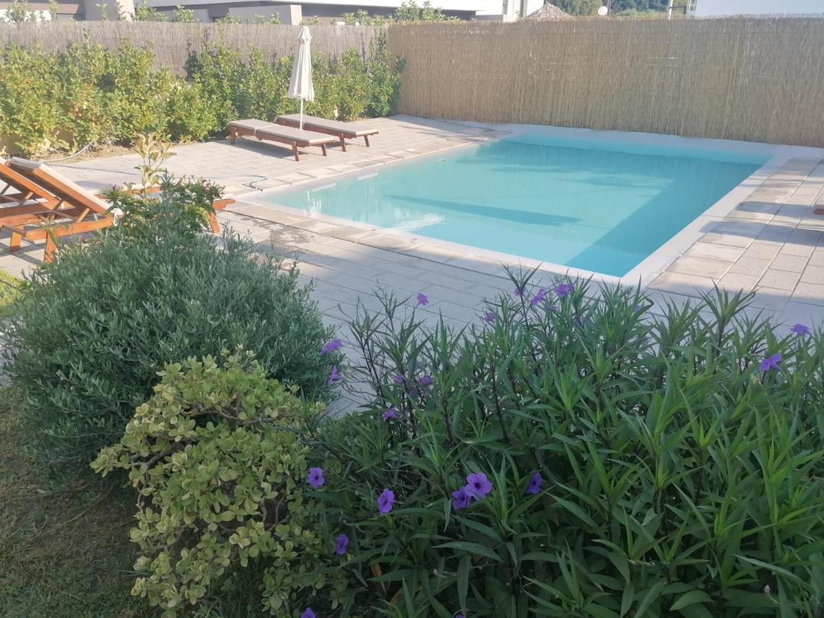 Endless Summer Pool Flat Ixia  Exteriér fotografie